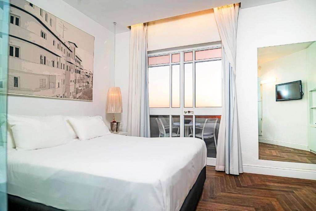 กอร์ดอน บายเดอะบีช Hotel เทลอาวีฟ ภายนอก รูปภาพ